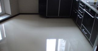 Наливной пол на кухне Верхняя Пышма, цена от 892 руб.